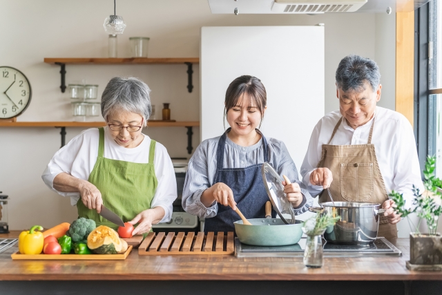 料理をする様子
