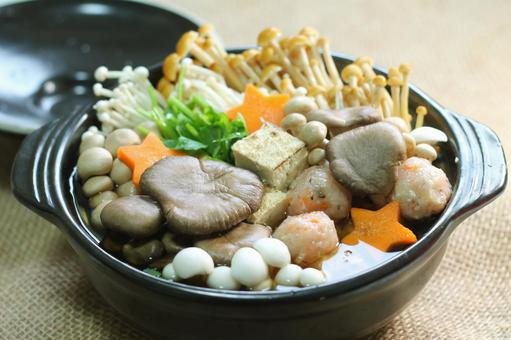 キノコ鍋の画像